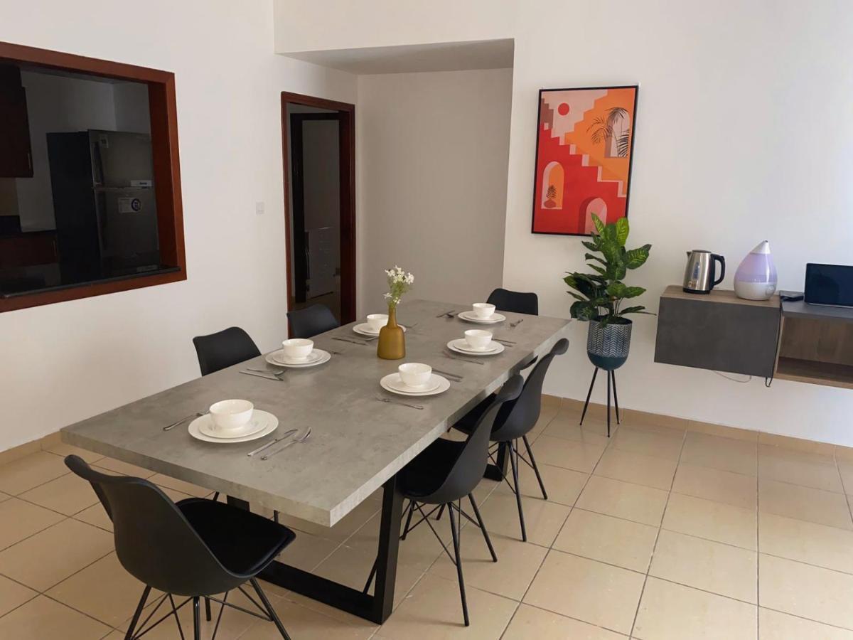Grays Hostel By Haly Dubaï Extérieur photo